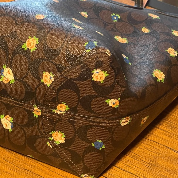 EUC Coach Brown Signature Coated Canvas and Leather Floral Print City Tote - Picture 8 of 12